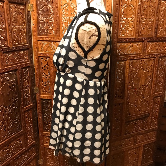 White House Black Market Black & White Top - Picture 2 of 6